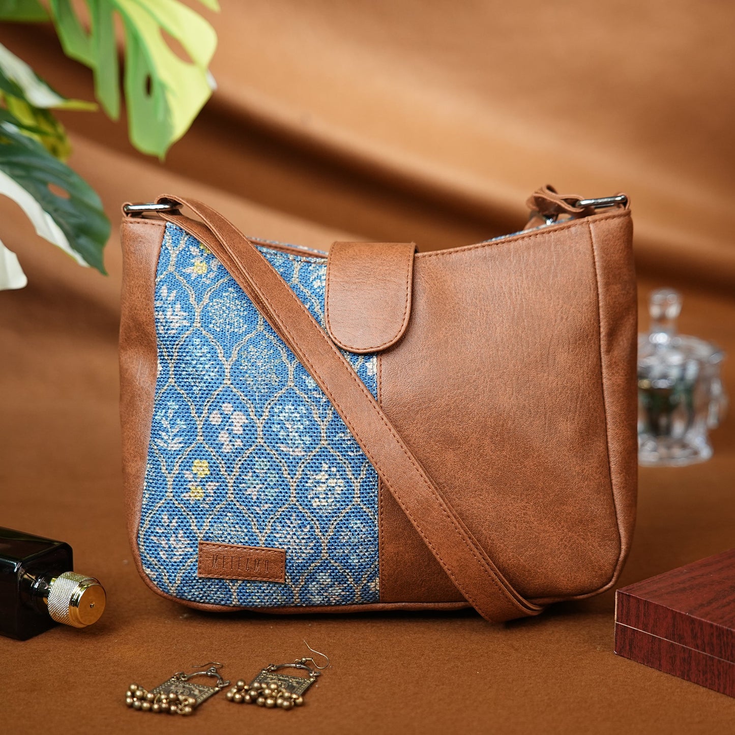 🎁 Sling Bag - Blue Flowers (BOGO) (Discount)