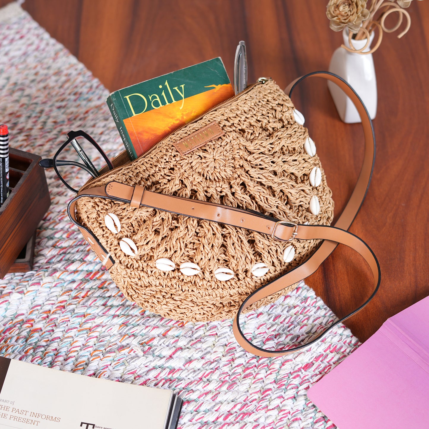 Qamaz -Raffia-Sling Bag with Sea Shells- Natural