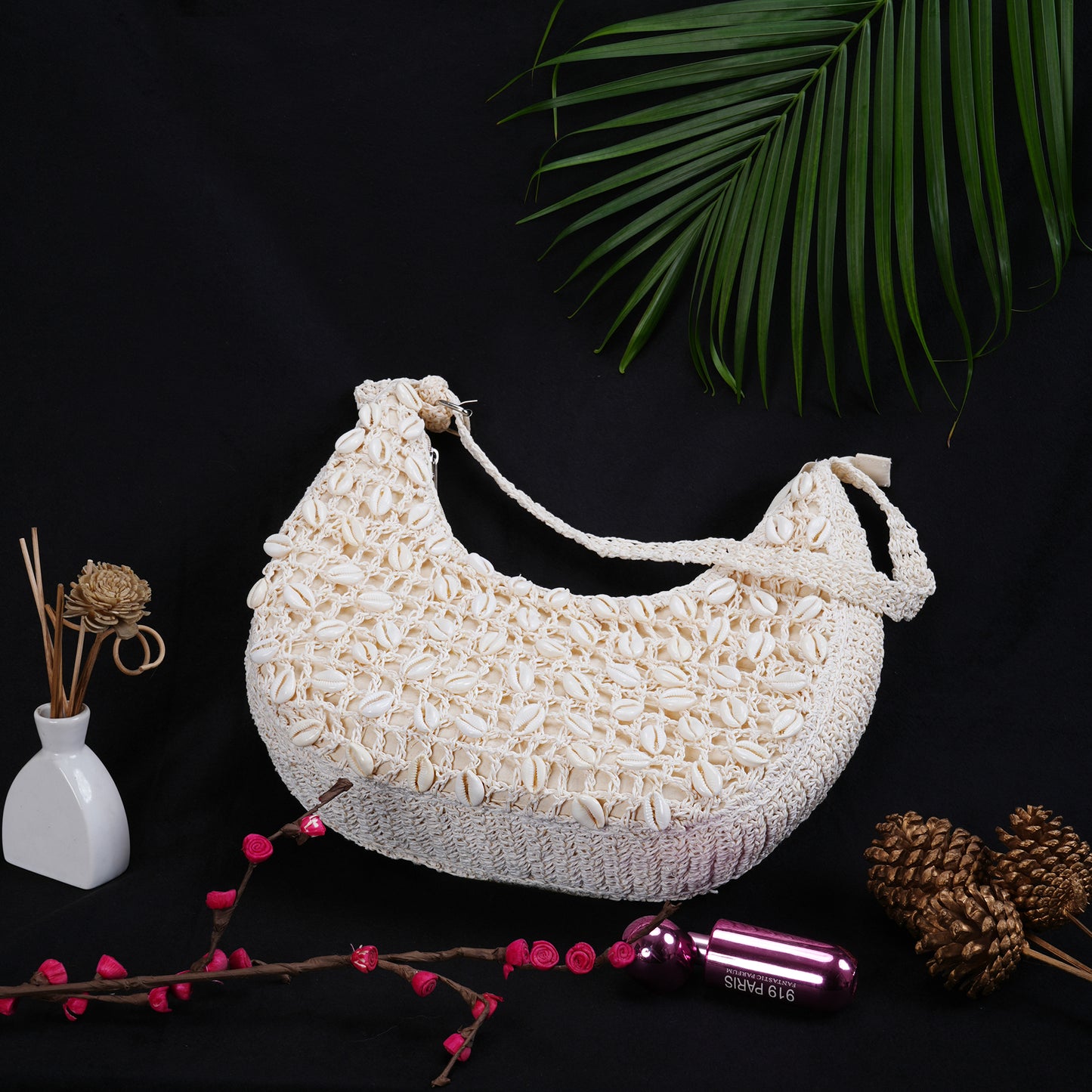 Araah- Raffia & Seashell Shoulder Bag