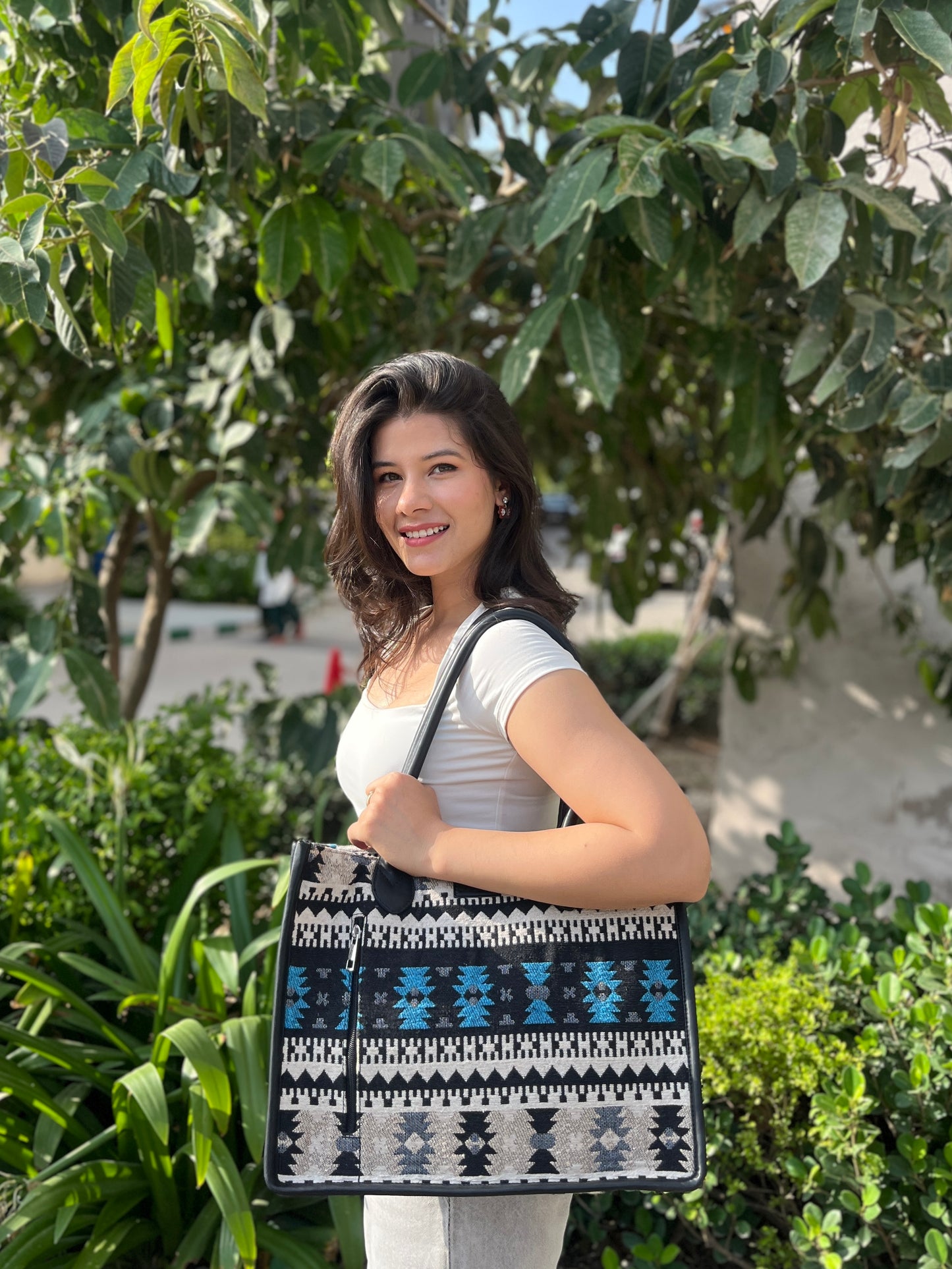 Artisan Weave Tote - Andaz