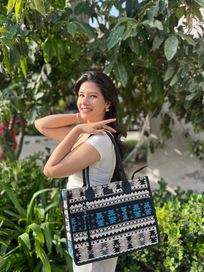 Artisan Weave Tote - Andaz