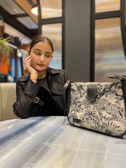 Artisan Weave Sling Bag - Vufia