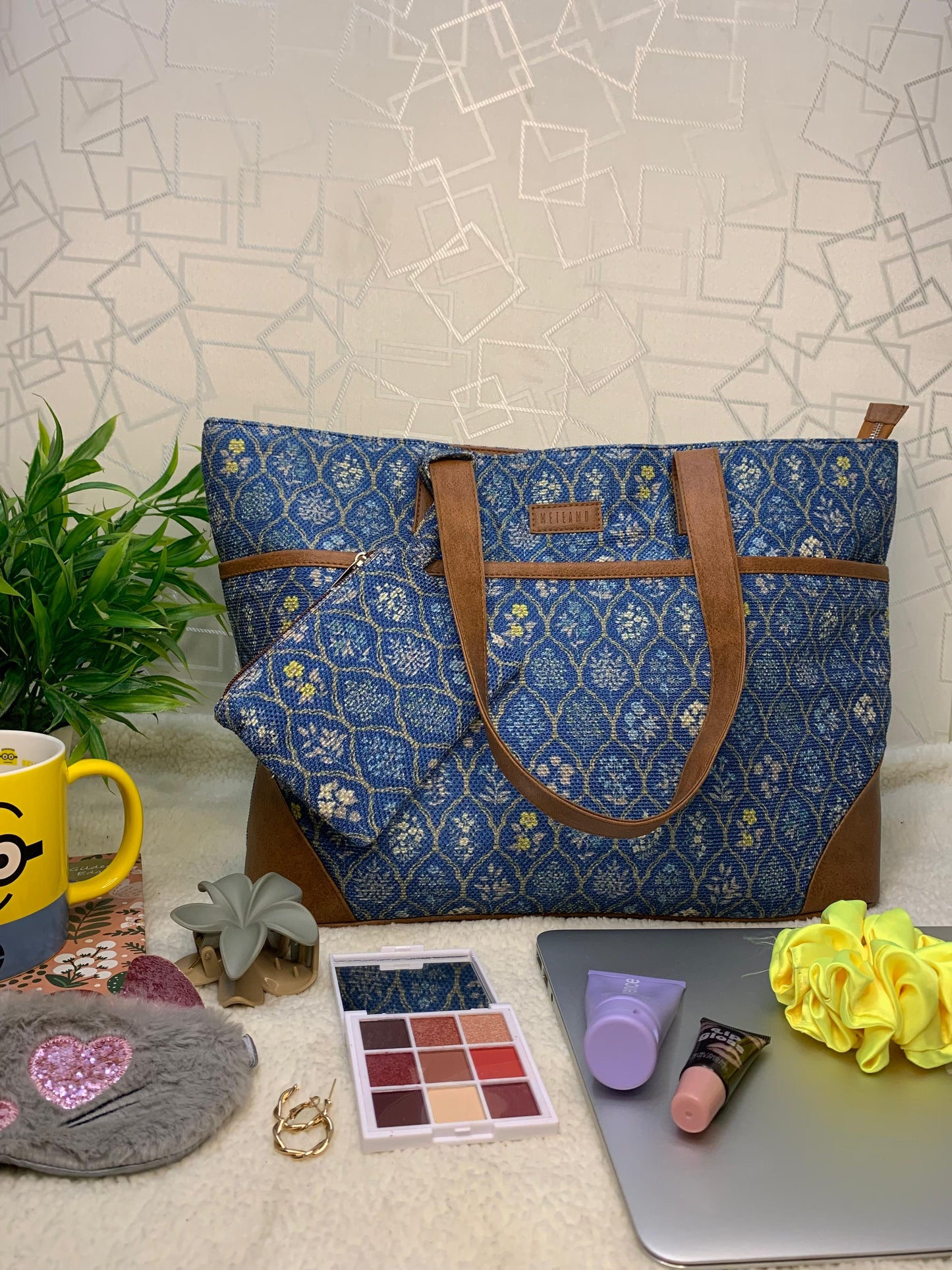 Blue Flowers - Tote Bag with Mini Pouch